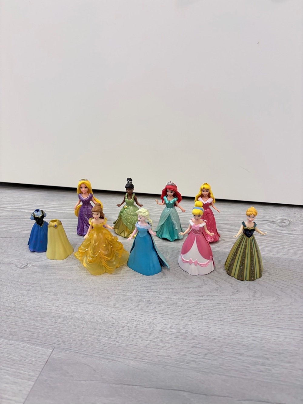 Polly Pocket Magic Clip On 2009 Disney Princess - Lot of 5 plus extras